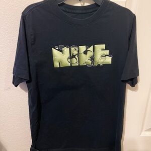 Boys Nike tee